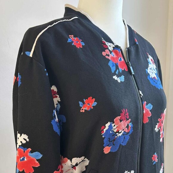 Vince Camuto Chic Black Floral Crepe Lined Bomber Jacket with Zip – US S - Picture 3 of 10